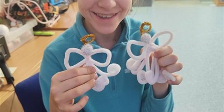 Powiększ grafikę: swietlicowy-kiermasz-swiateczny-665332.jpg