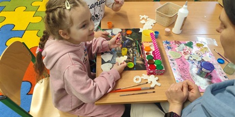 Powiększ grafikę: swietlicowy-kiermasz-swiateczny-665338.jpg