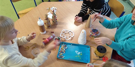 Powiększ grafikę: swietlicowy-kiermasz-swiateczny-665343.jpg