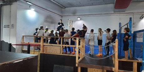 Powiększ grafikę: szalenstwo-uczniow-klasy-3b-623356.jpg