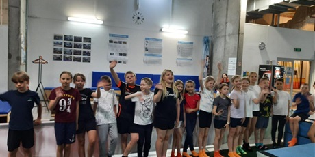 Powiększ grafikę: szalenstwo-uczniow-klasy-3b-623357.jpg