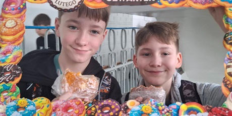 Powiększ grafikę: tlusty-czwartek-w-sp43-674330.jpg