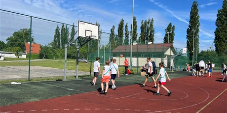 Powiększ grafikę: turniej-pilki-koszykowej-3x3-623180.jpg