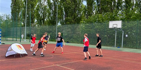 Powiększ grafikę: turniej-pilki-koszykowej-3x3-623210.jpg