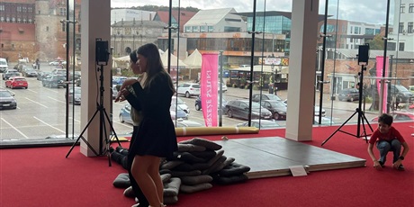 Powiększ grafikę: uczniowie-klasy-5a-650720.jpg