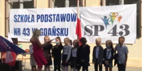 Powiększ grafikę: uroczyste-rozpoczecie-roku-szkolnego-2020-2021-204117.jpg