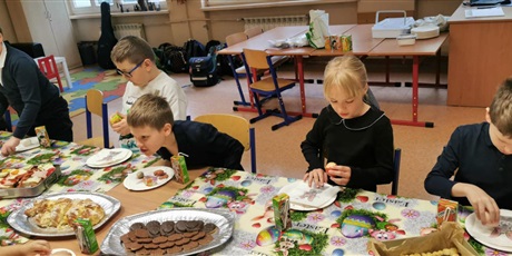 Powiększ grafikę: w-klasach-1-3-611218.jpg