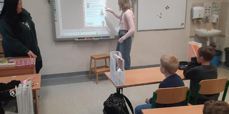 Powiększ grafikę: w-klasach-i-iii-677126.jpg