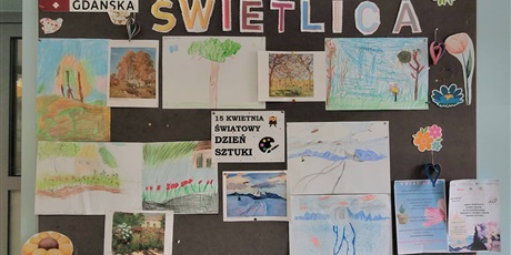 Powiększ grafikę: w-zeszlym-tygodniu-obchodzilismy-w-swietlicy-swiatowy-dzien-sztuki-689573.jpg