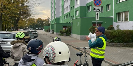 Powiększ grafikę: wczoraj-odbyly-sie-warsztaty-rowerowe-650681.jpg