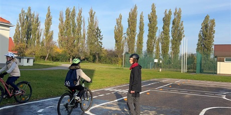 Powiększ grafikę: wczoraj-odbyly-sie-warsztaty-rowerowe-650688.jpg