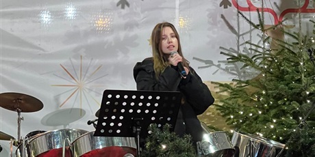 Powiększ grafikę: wczoraj-uczestniczylismy-w-koncercie-na-targu-weglowym-664980.jpg