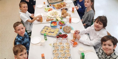 Powiększ grafikę: wielkanocny-nastroj-w-klasach-1-3-687050.jpg