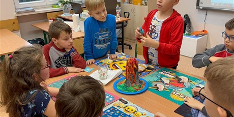 Powiększ grafikę: wybuchowe-zajecia-na-kole-przyrodniczym-665169.jpg