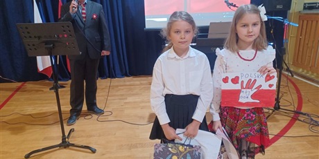 Powiększ grafikę: z-okazji-swieta-niepodleglosci-655651.jpg