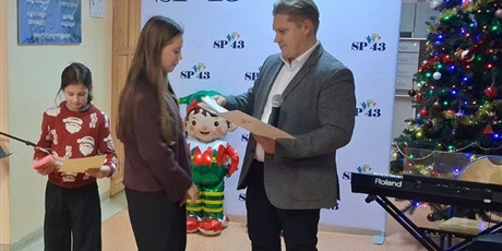 Powiększ grafikę: za-nami-kolejna-edycja-konkursu-piosenki-zimowej-i-swiatecznej-666567.jpg