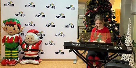 Powiększ grafikę: za-nami-kolejna-edycja-konkursu-piosenki-zimowej-i-swiatecznej-666585.jpg