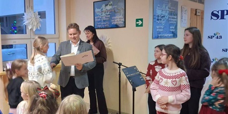 Powiększ grafikę: za-nami-kolejna-edycja-konkursu-piosenki-zimowej-i-swiatecznej-666592.jpg