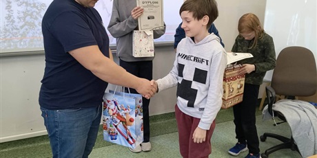 Powiększ grafikę: za-nami-rozstrzygniecie-szkolnego-konkursu-fotograficznego-obiektywem-uchwycone-emocje-671372.jpg